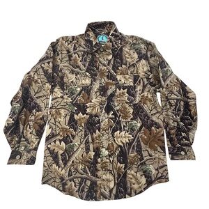 Prestige Master Sportsman Men's Camouflage Button-Up Shirt with Oak Leaf Print M
